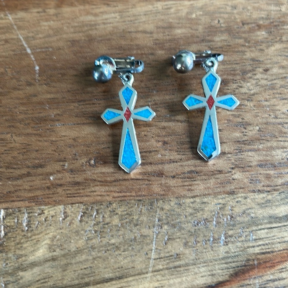 Handmade Elegant Sterling Silver Cross Pendant Necklace with Intricate Design - Picture 9 of 9